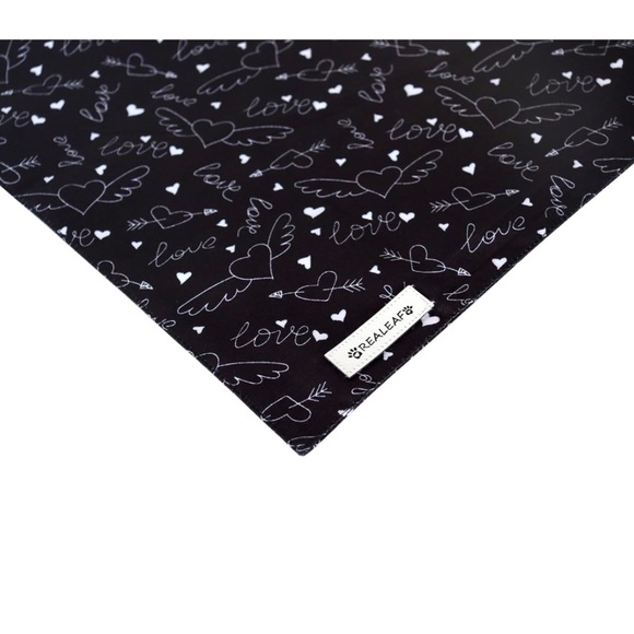 Realeaf Dog Bandana, Triangle Reversible Love Pet Scarf for boys or girls,NWT - Picture 4 of 9